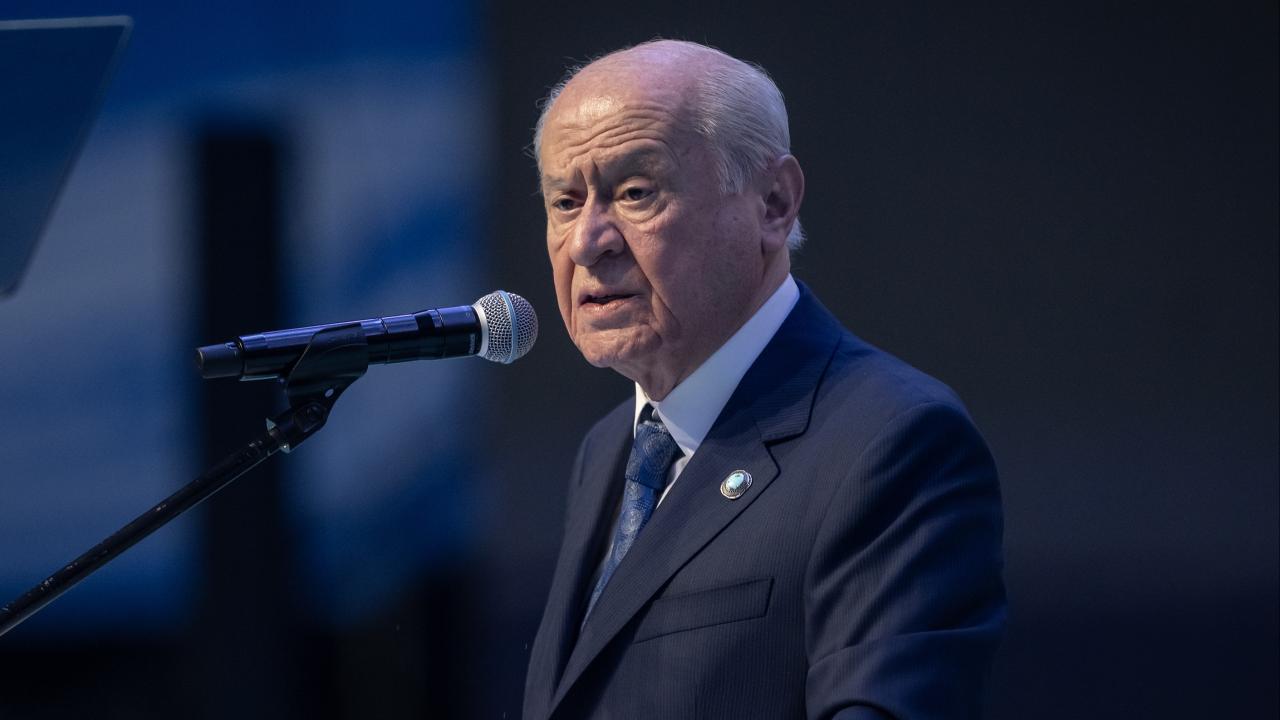 bahceli-2462144.jpg