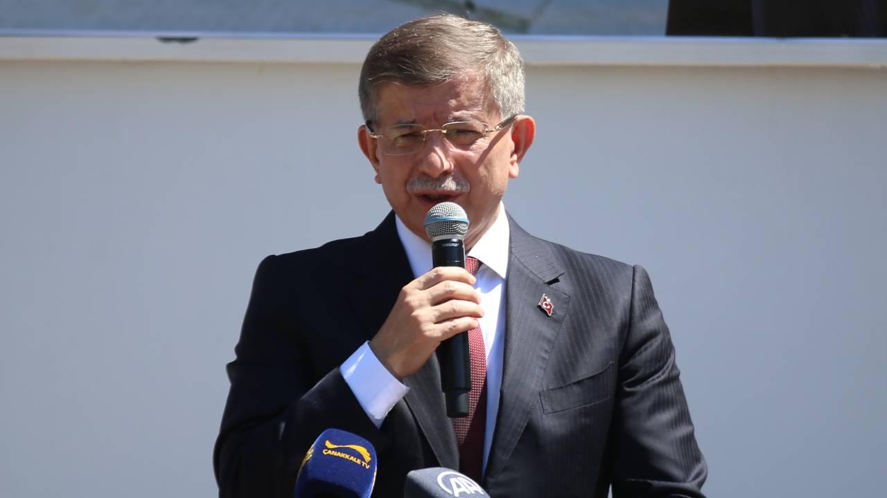 ahmet-davutoglu-aa-2043212.jpg