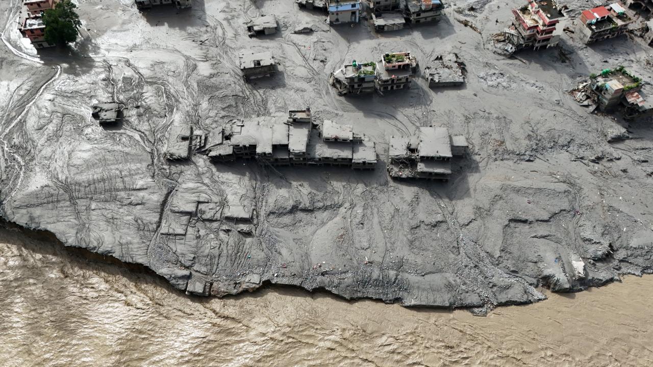 nepal-flood-re-2485418.jpg