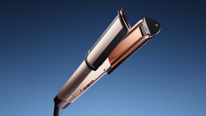Dyson'dan sıvı soğutma özellikli yeni saç düzleştirici: Corrale CoolShine