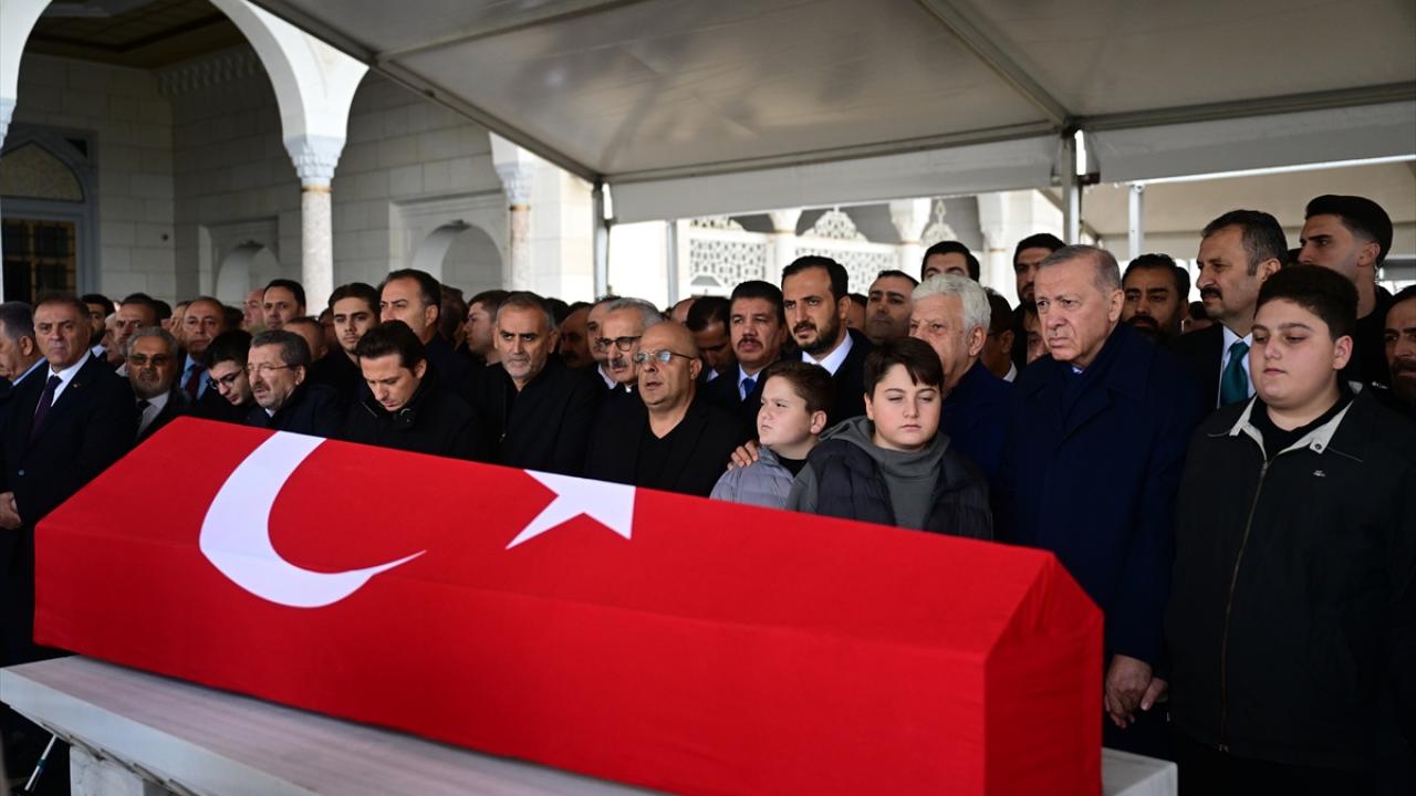 cenaze-gultekin-2496370.jpg