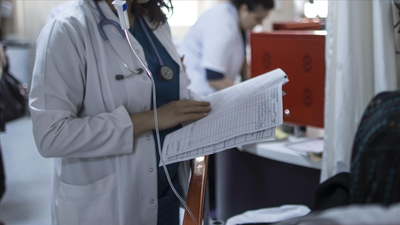 doktor-2427873.jpg