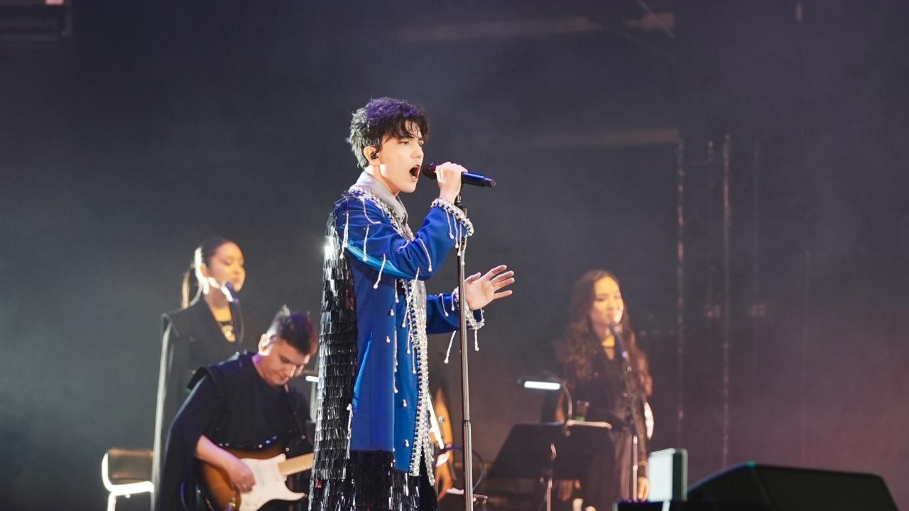dimash-aa-2498079.jpg