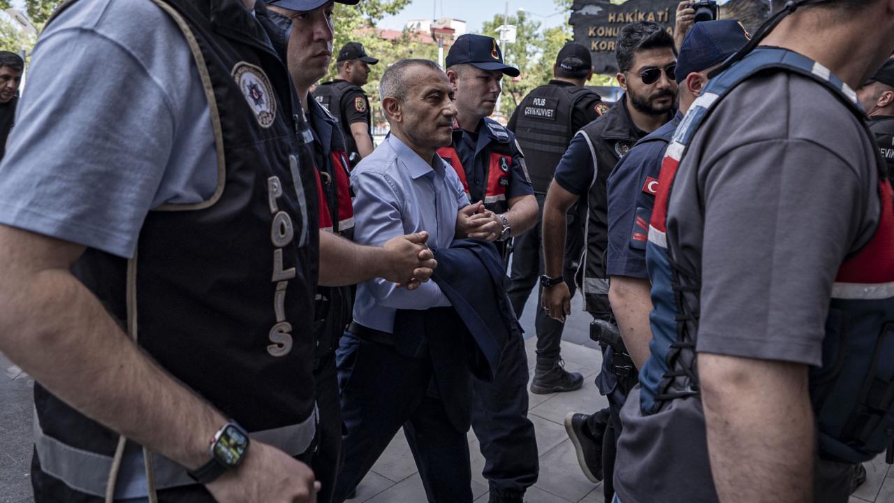 tuncay-sonelaa-2478434.jpg