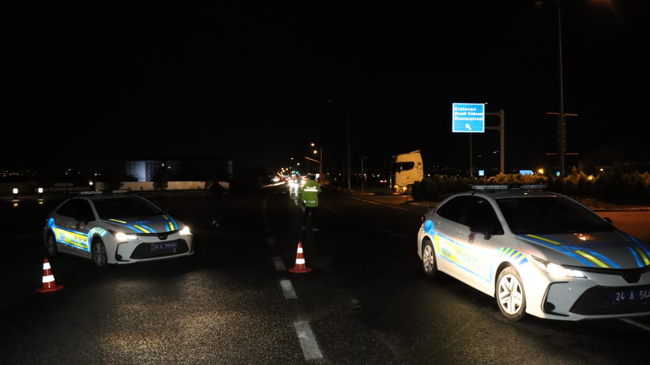 erzincan-sivas-kara-yoluaa-2485799.jpg