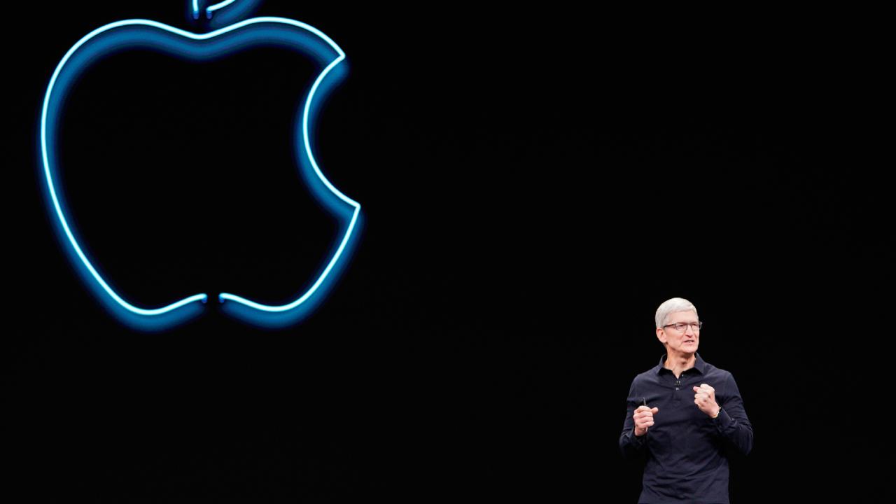 apple-tim-cook-reu-1772313.jpg