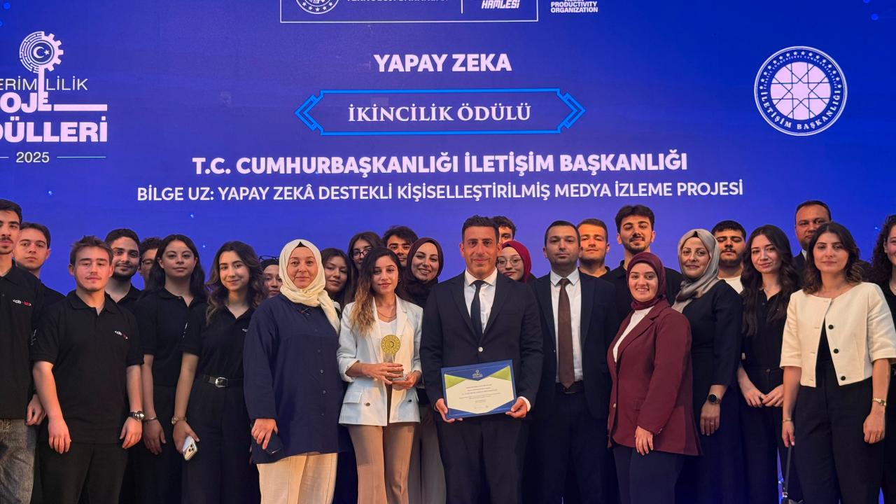 iletisim-baskanligi-odul-aa-2478865.jpg