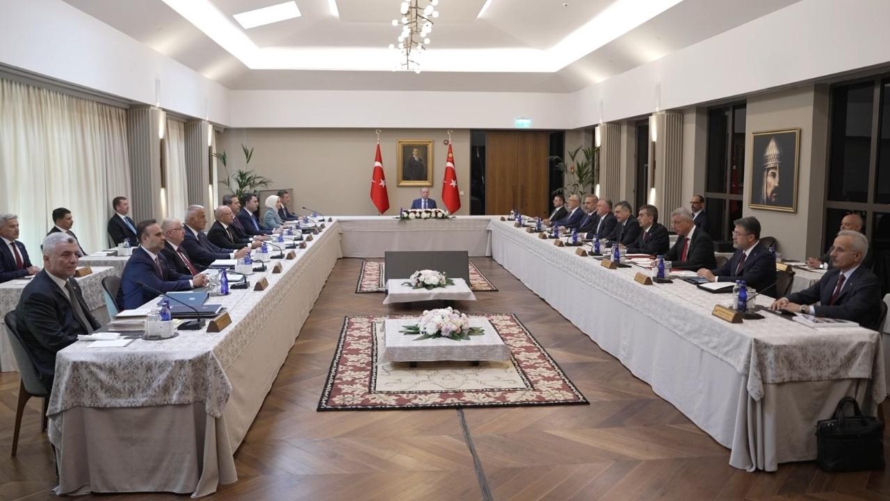 kabine-toplantisi-2484979.jpg