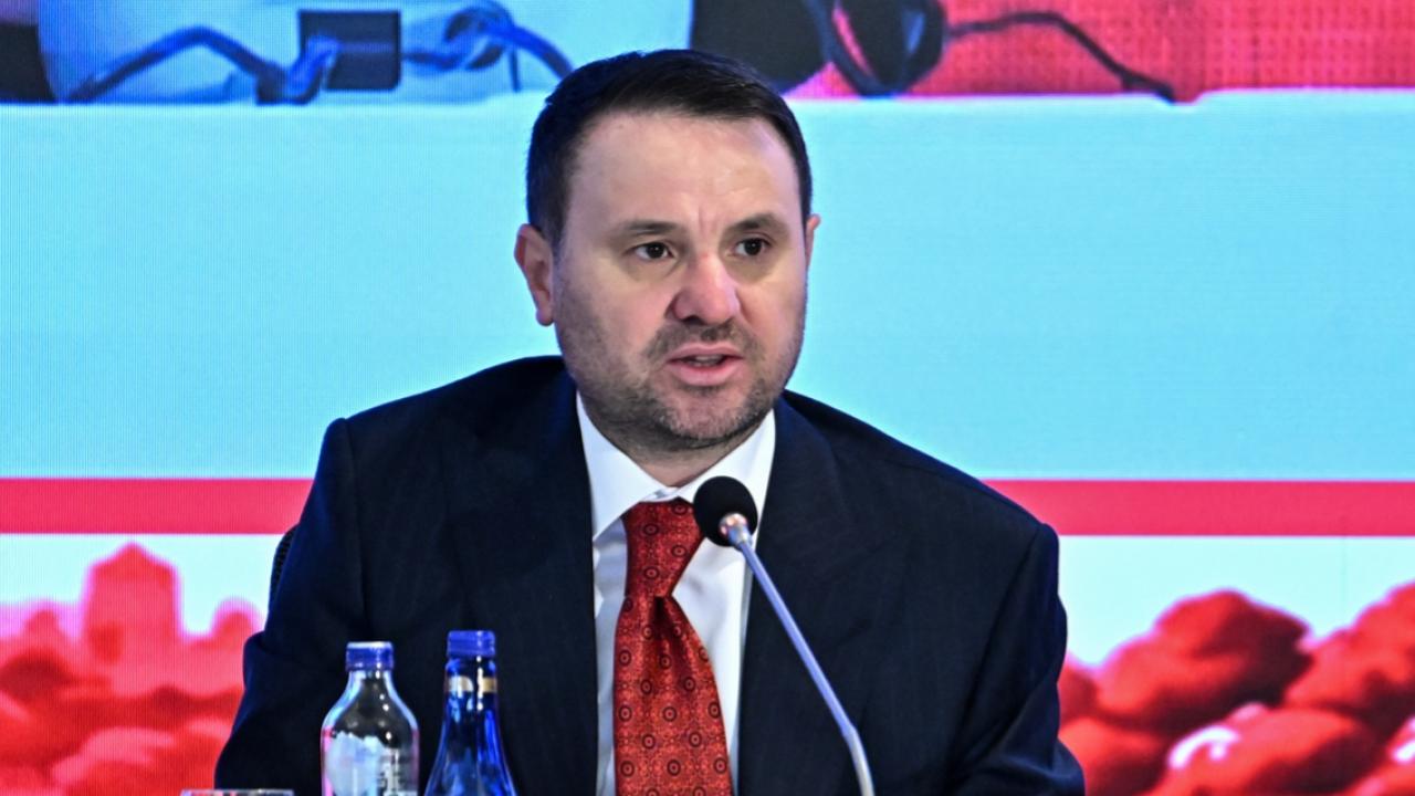 akin-gurlek-aa-2497429.jpg