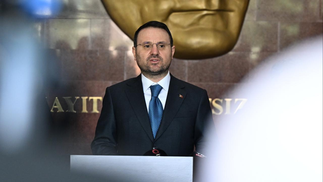 akin-gurlek-aa-2480598.jpg