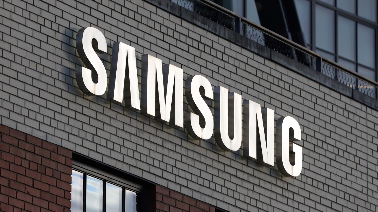samsung-reu-1704977.jpg