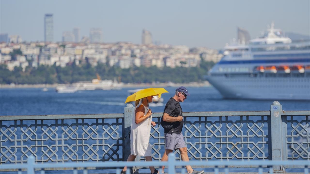 istanbul-sicak-hava-aa-2382269.jpg