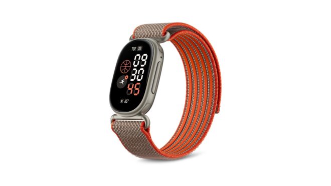 Google, yeni akıllı bileklik modeli Fitbit Edge'i tanıttı