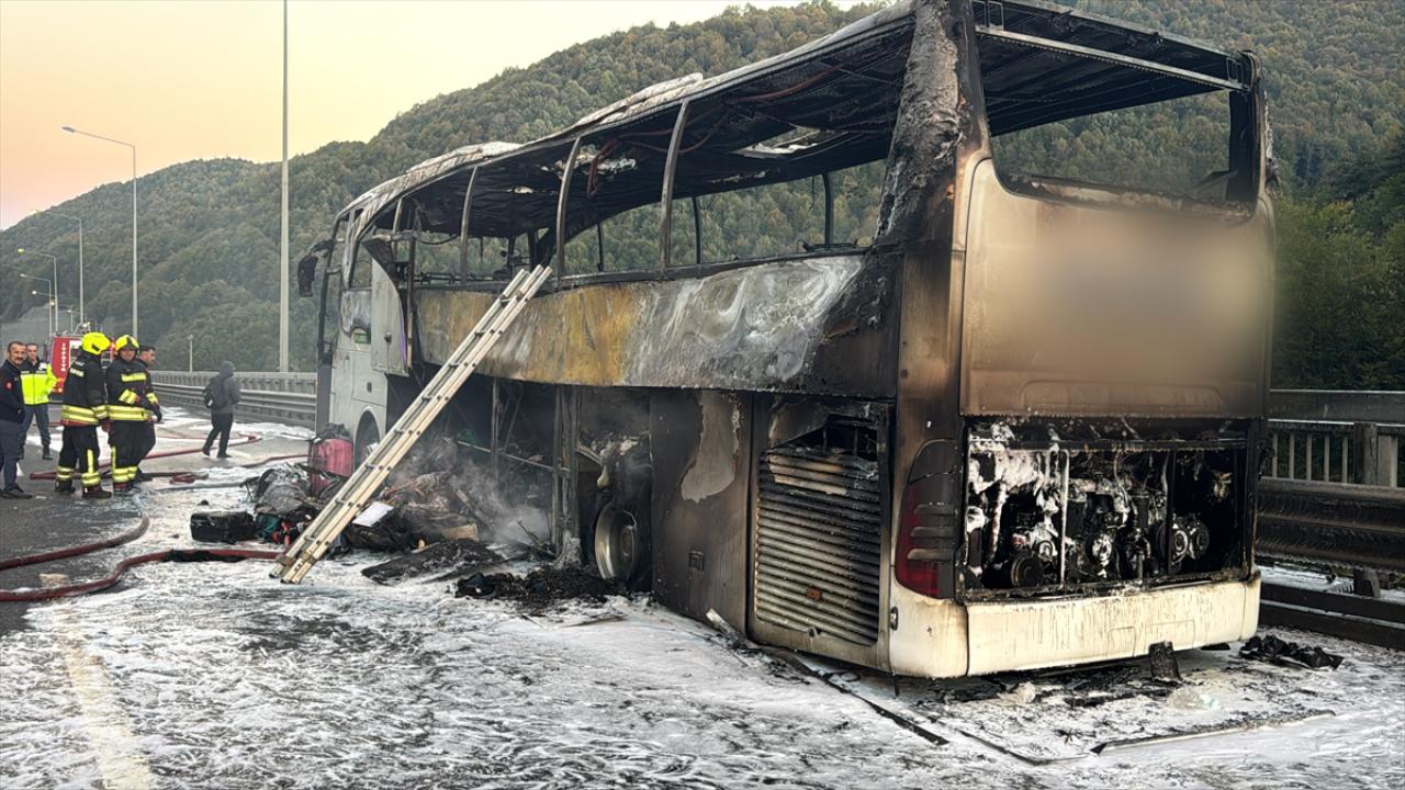 otobus-yangin-aa-2494880.jpg