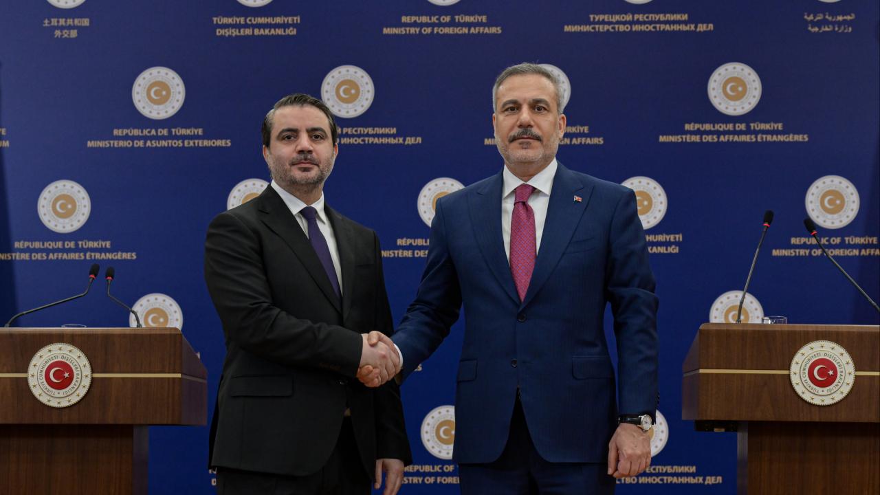 fidan-esad-seybani-2479634.jpg