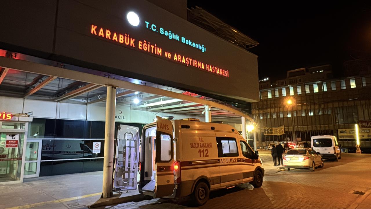 karabuk-hastane-acil-ambulans-2418839.jpg