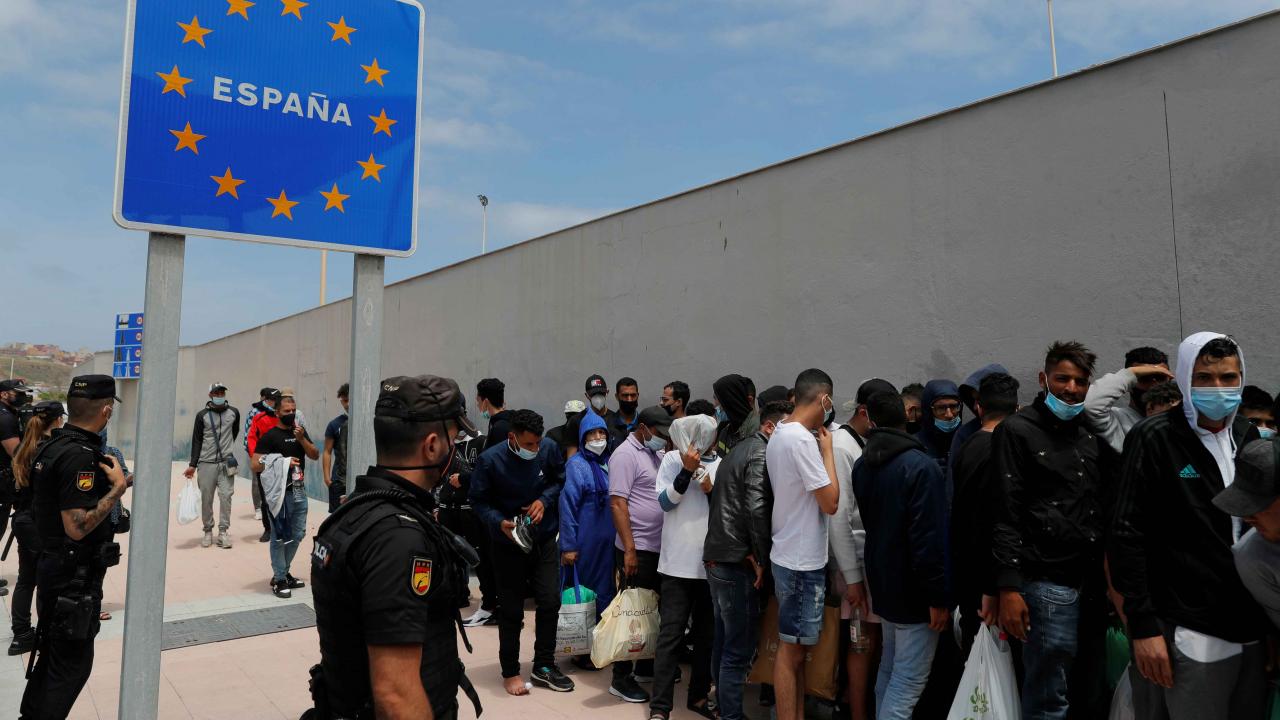 fas-gocmen-ceuta-ispanya-1585273.jpg