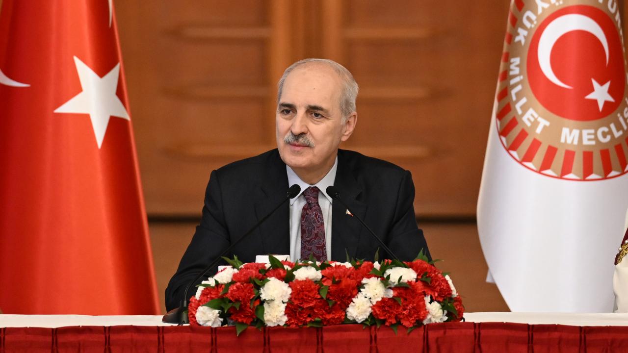 numan-kurtulmusaa-2455628.jpg