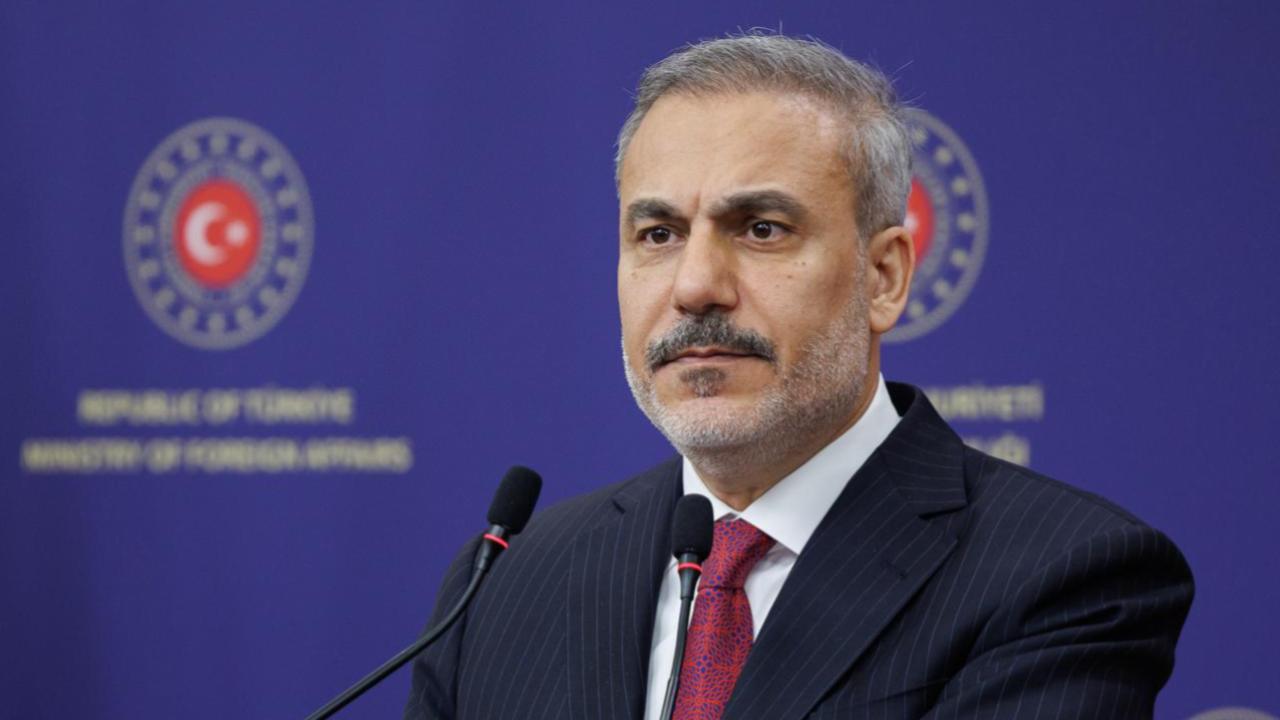 hakan-fidanaa-2406913.jpg