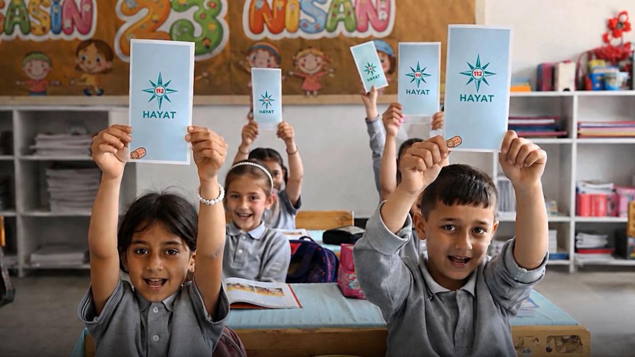 hayat-112-acil-kamu-spotu-2480602.jpg