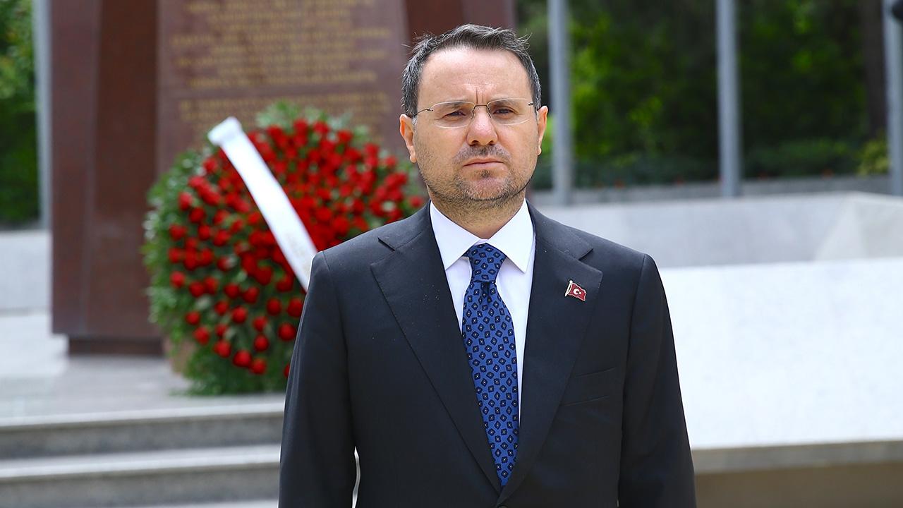 akin-gurlek-aa-2472964.jpg