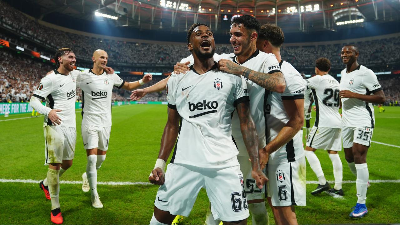besiktas-2489199.jpg