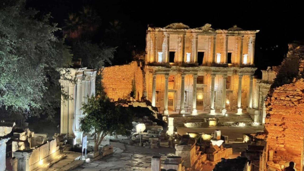 gece-muze-trt-2365672.jpg